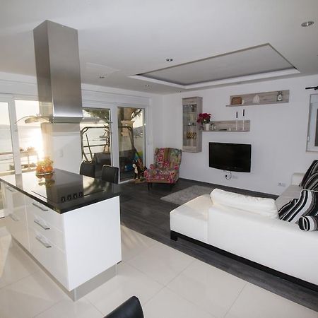 Apartment Mate Omiš Eksteriør bilde